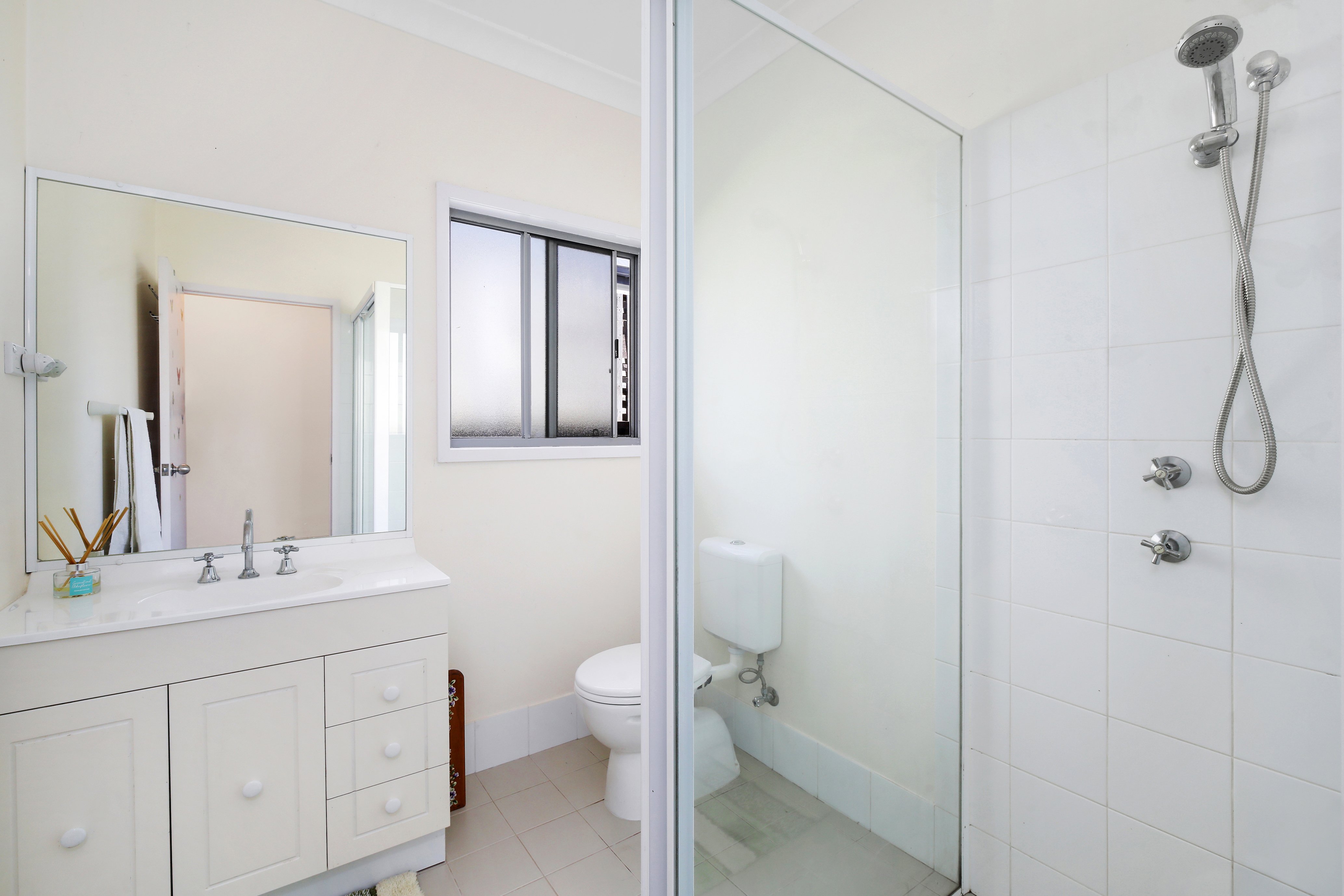 26 McLean Street, Killarney Vale, NSW, 2261, Killarney Vale - Thumbnail 4