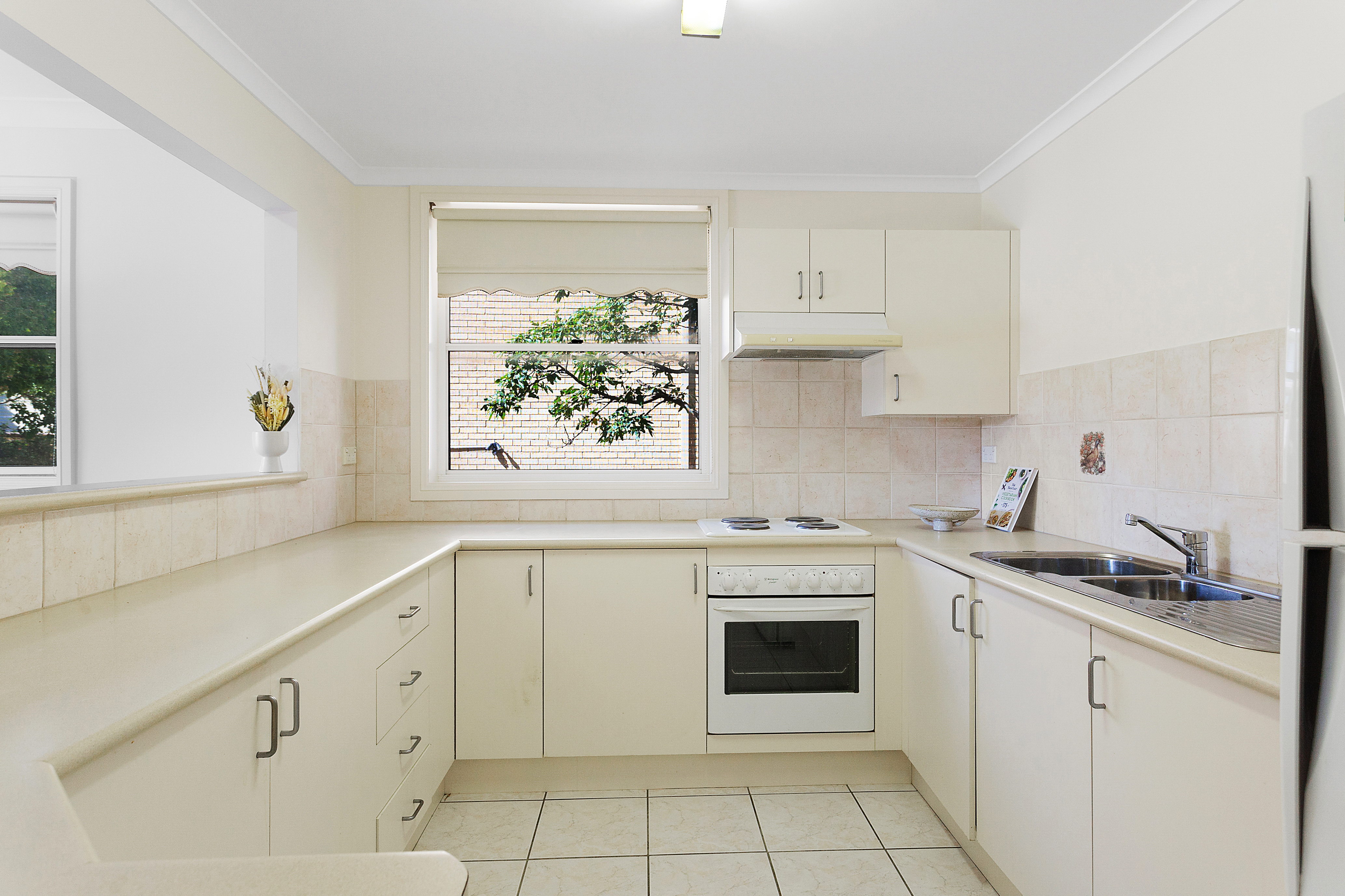 1/73 Campbell Street, Wollongong, NSW, 2500, Wollongong - Thumbnail 2