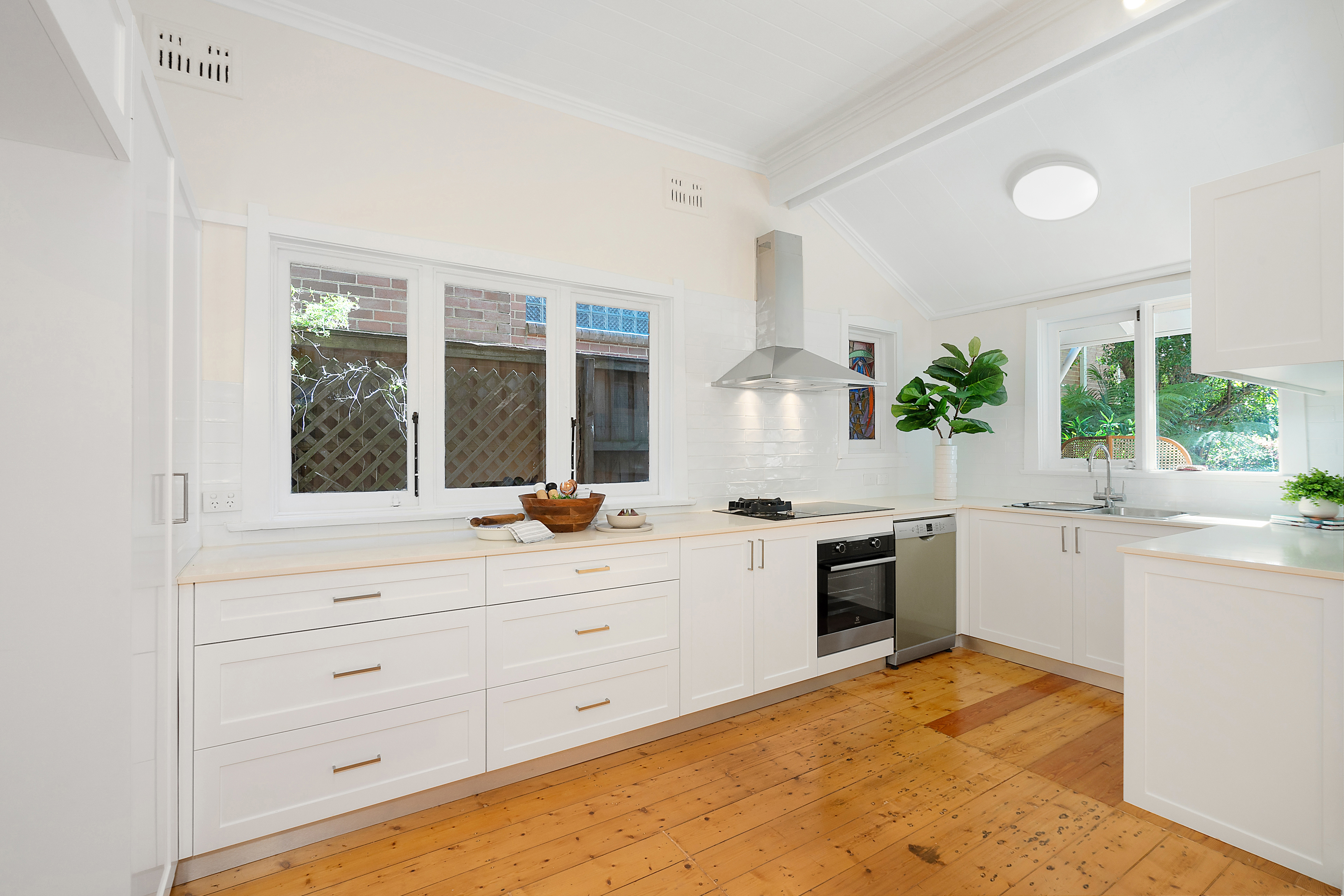 93 Warrane Road, Willoughby, NSW, 2068, Willoughby - Thumbnail 6