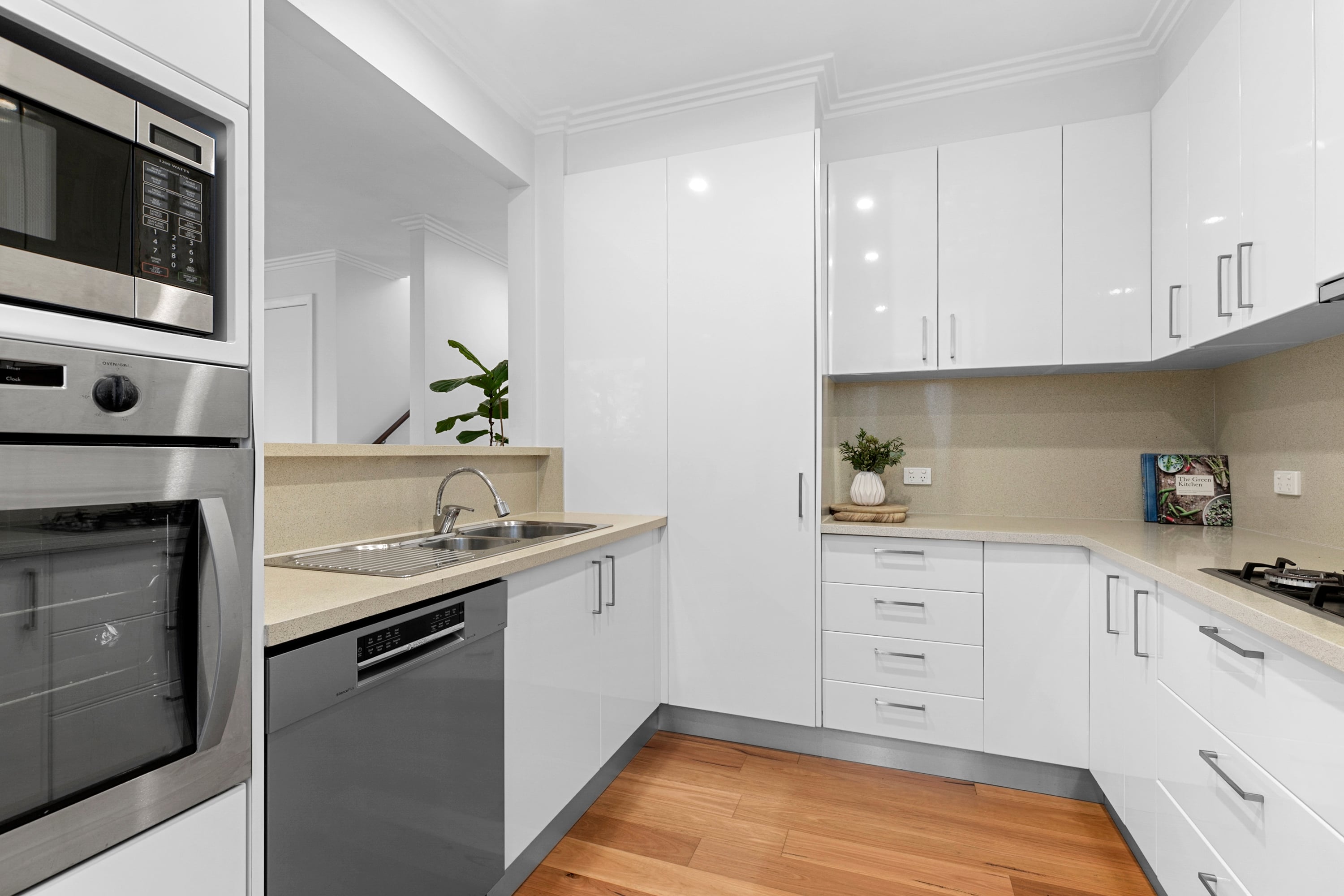 11/14-18 Golf Avenue, Mona Vale, NSW, 2103, Mona Vale - Thumbnail 6