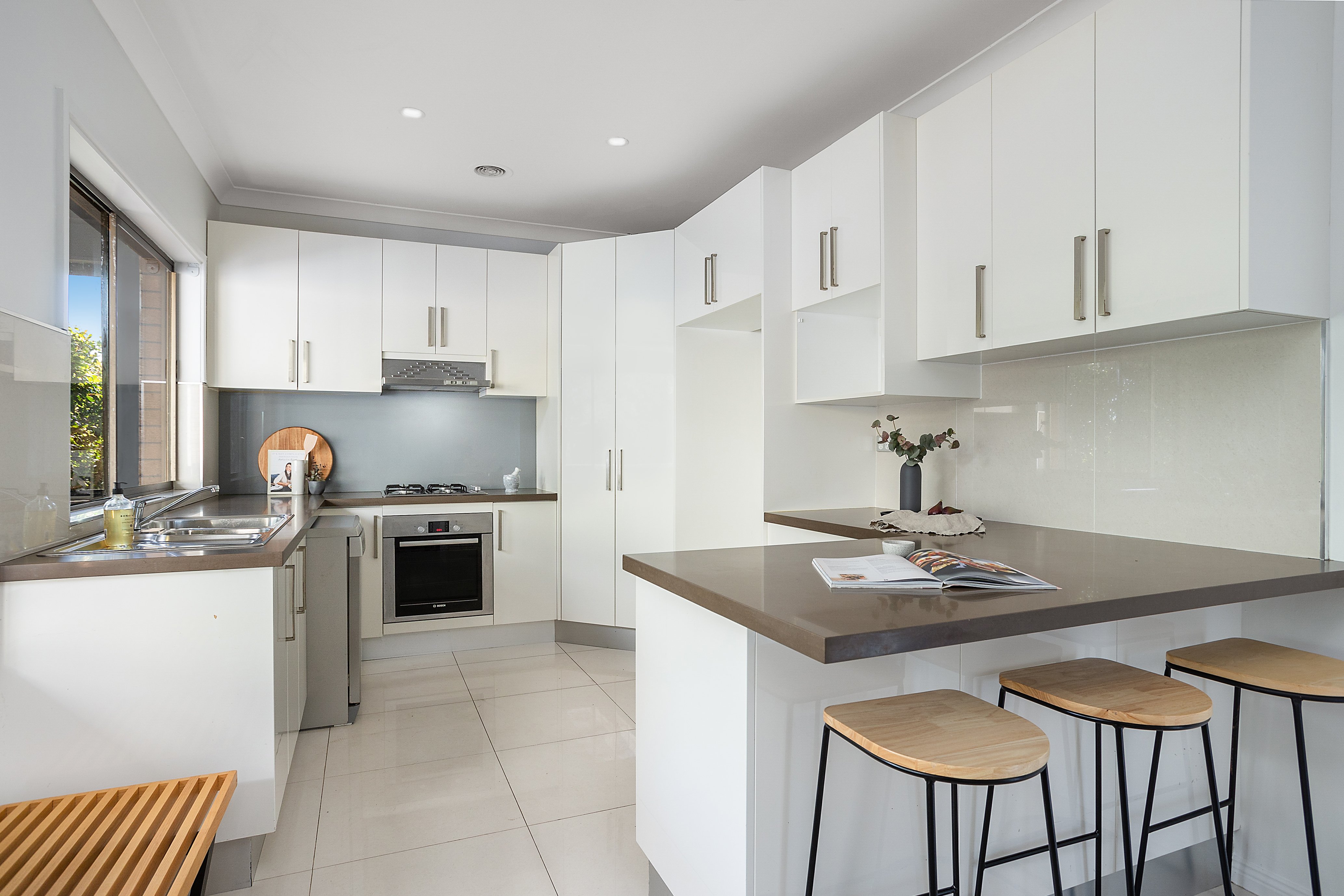 283 Flagstaff Road, Lake Heights, NSW, 2502, Lake Heights - Thumbnail 2