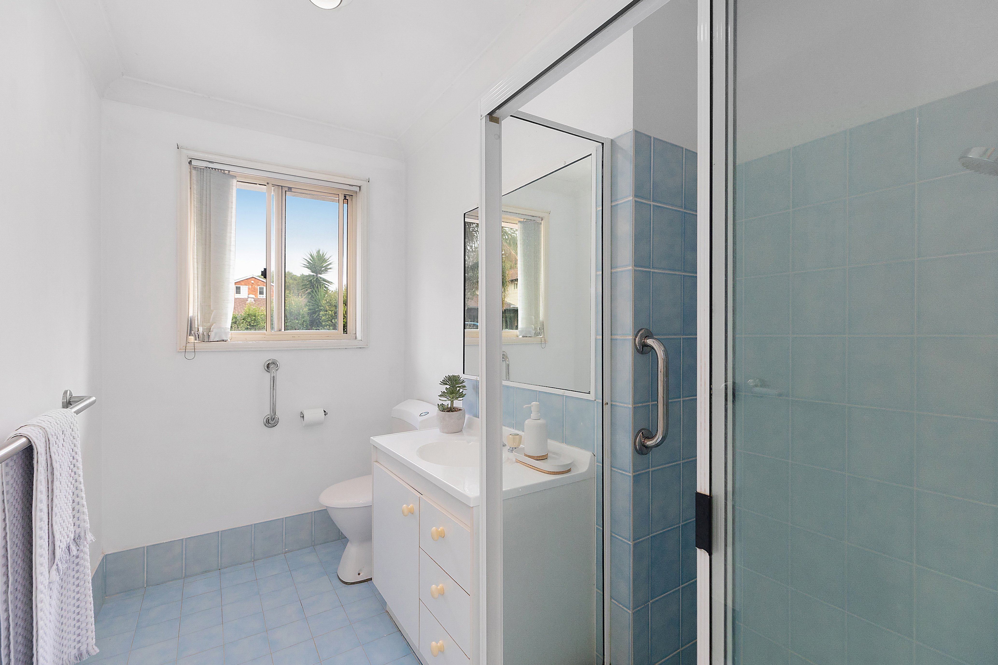 19 Woodport Close, Green Point, NSW, 2251, Green Point - Thumbnail 8