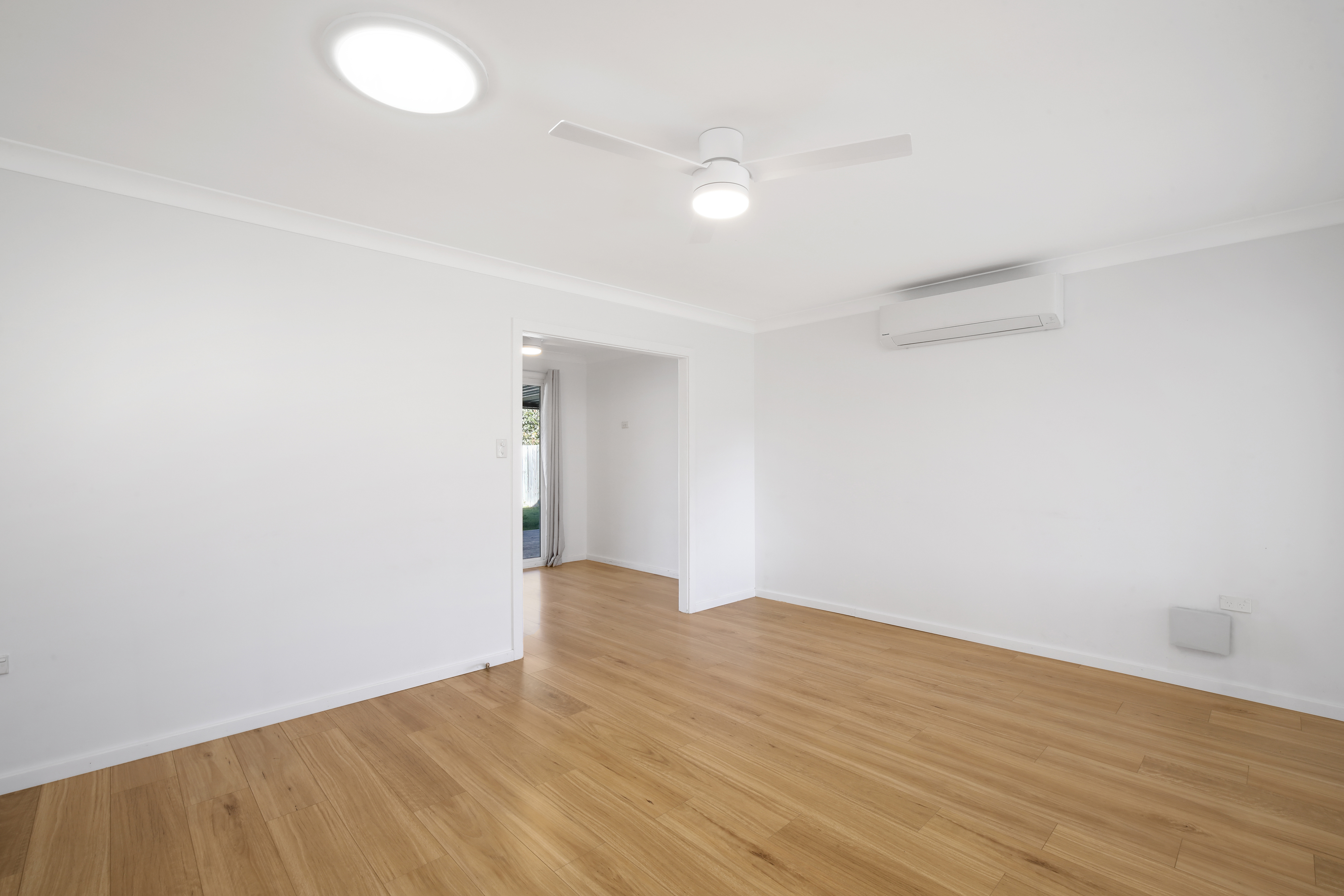 38 Halcyon Street, Wyoming, NSW, 2250, Wyoming - Thumbnail 4