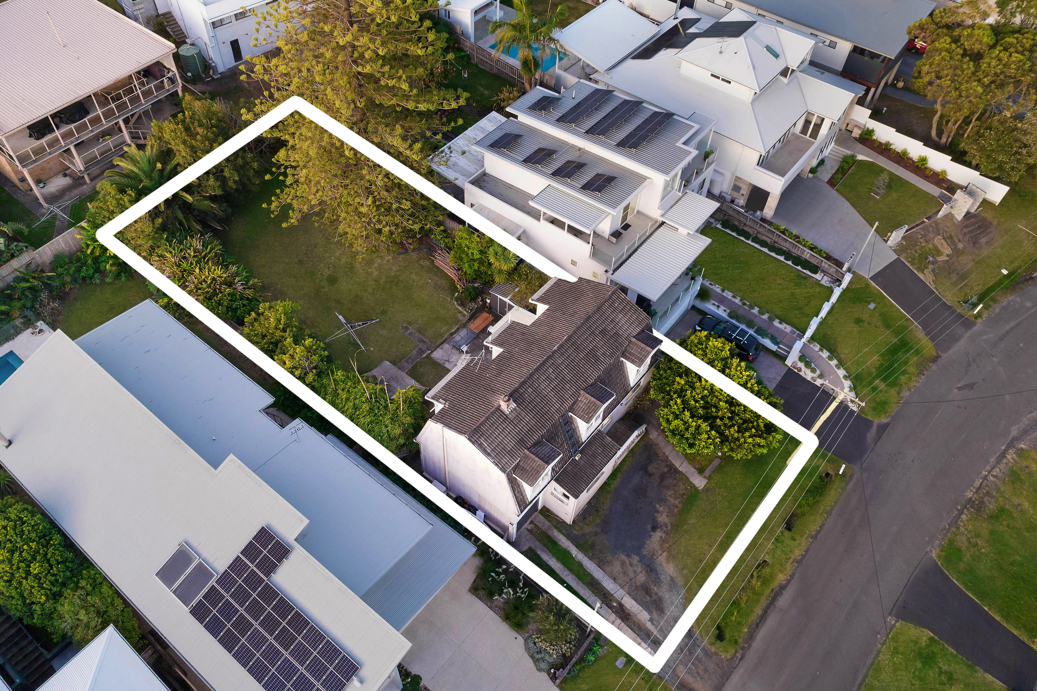 19 Lumeah Avenue, Wamberal, NSW, 2260, Wamberal - Thumbnail 3