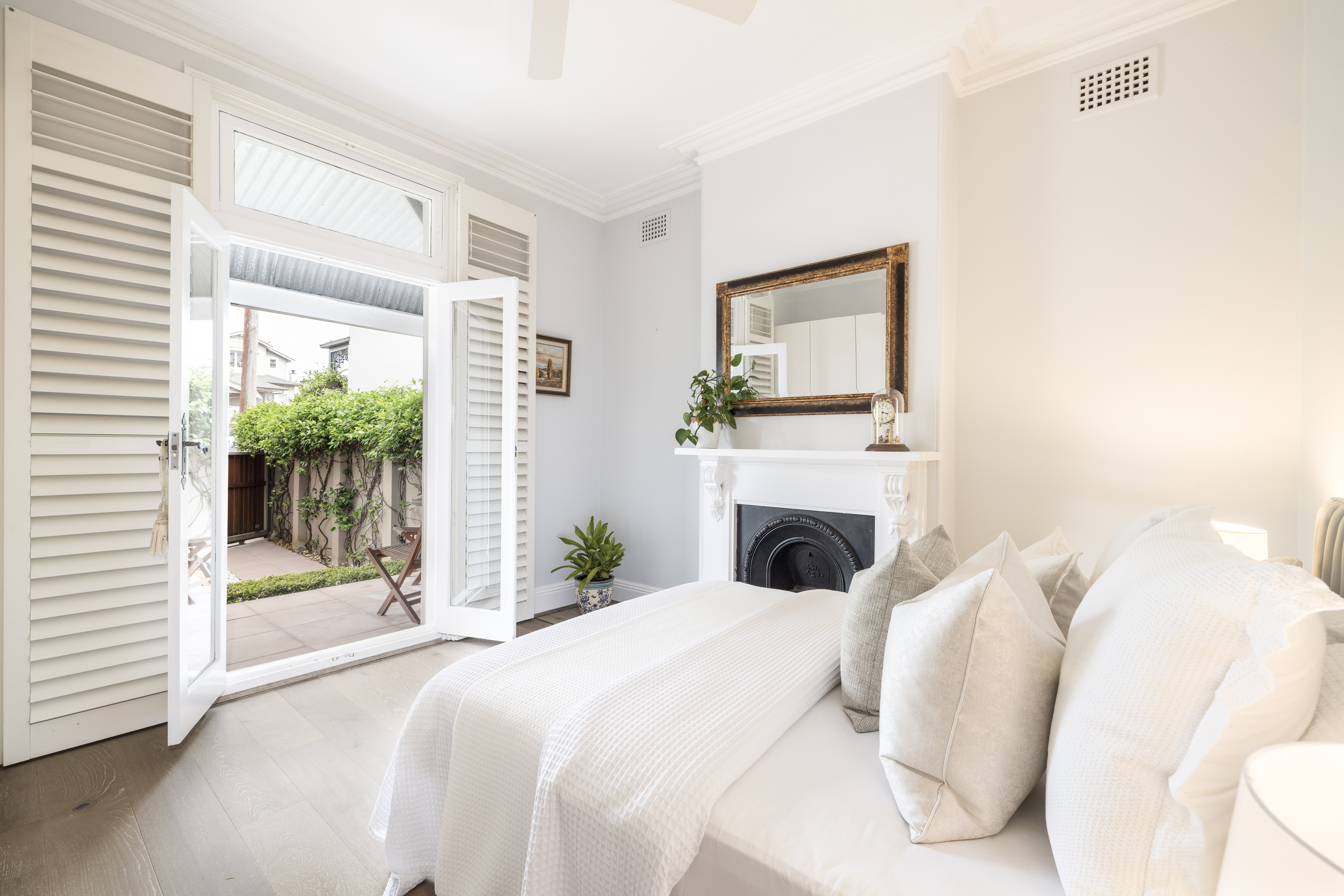 75 Ben Boyd Road, Neutral Bay, NSW, 2089, Neutral Bay - Thumbnail 2